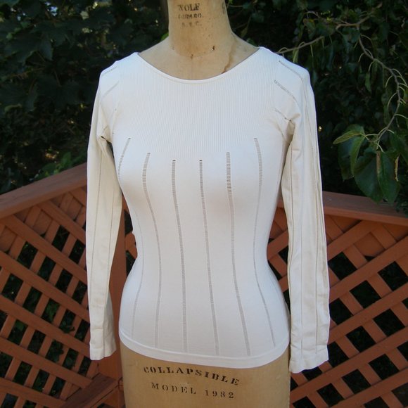 NEW M heart M Ivory stretch Long sleeve tee ONE SIZE fits up to M/8 - Picture 2 of 11